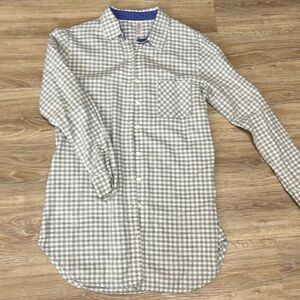 GILLIGAN & O’Malley Sleepwear Button Down Long Sleeved Collared Shirt.  Size S